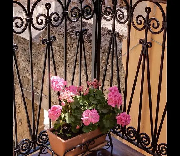 מלון Palazzo Duca 4*